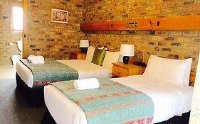 The Settlement Historic Hotel